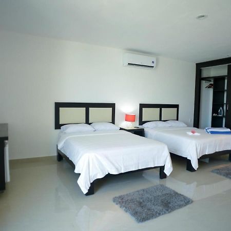 Sunrise 42 Suites By Holiday In Playa ปลายาเดลการ์เมน ภายนอก รูปภาพ