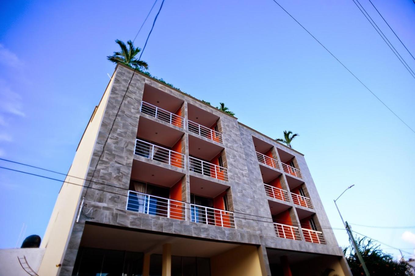 Sunrise 42 Suites By Holiday In Playa ปลายาเดลการ์เมน ภายนอก รูปภาพ