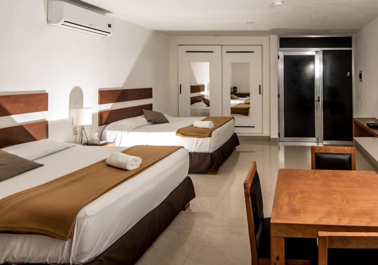 Sunrise 42 Suites By Holiday In Playa ปลายาเดลการ์เมน ภายนอก รูปภาพ