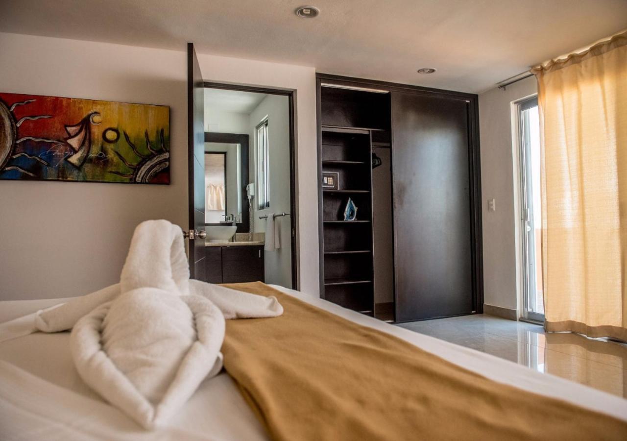 Sunrise 42 Suites By Holiday In Playa ปลายาเดลการ์เมน ภายนอก รูปภาพ