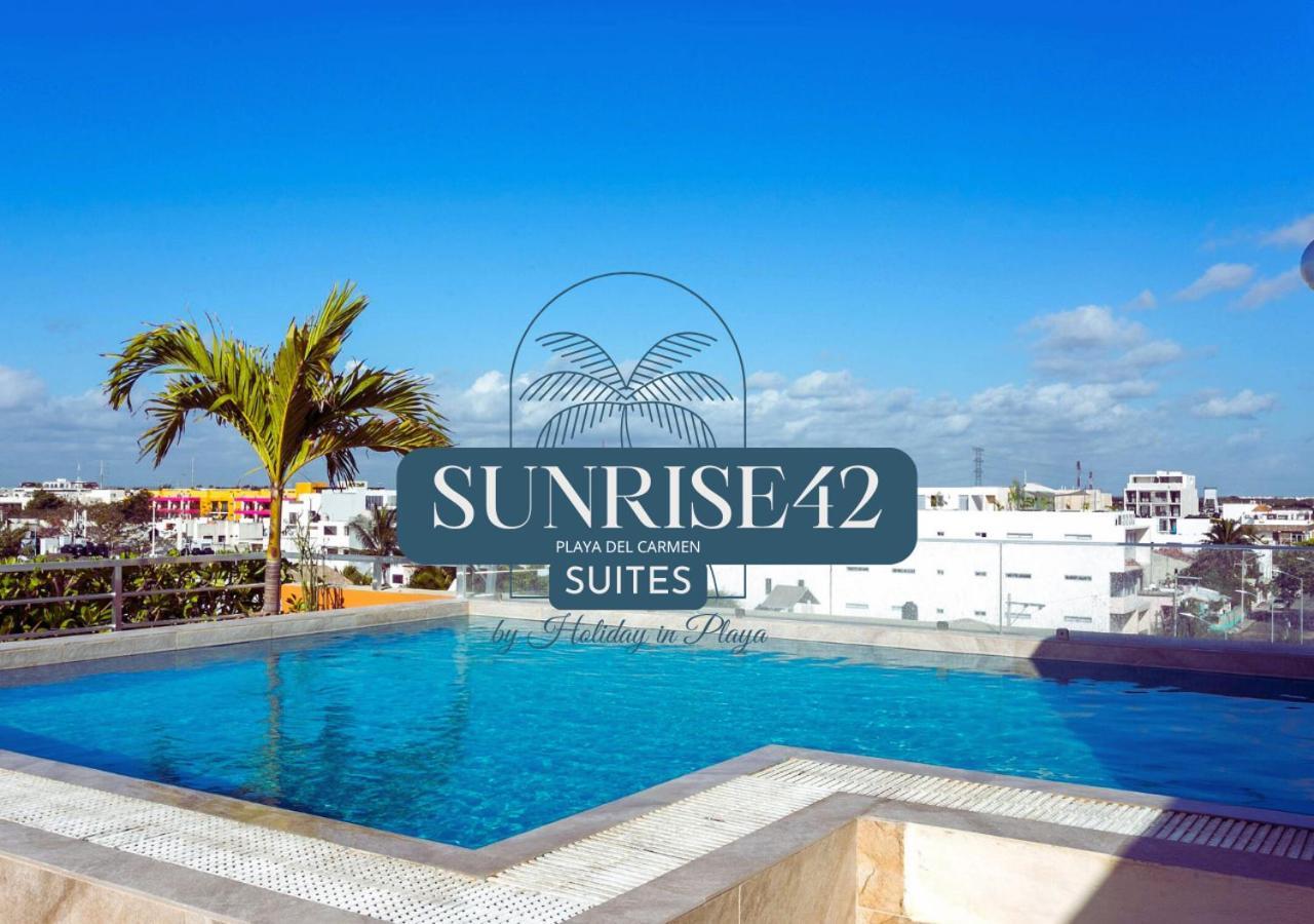 Sunrise 42 Suites By Holiday In Playa ปลายาเดลการ์เมน ภายนอก รูปภาพ